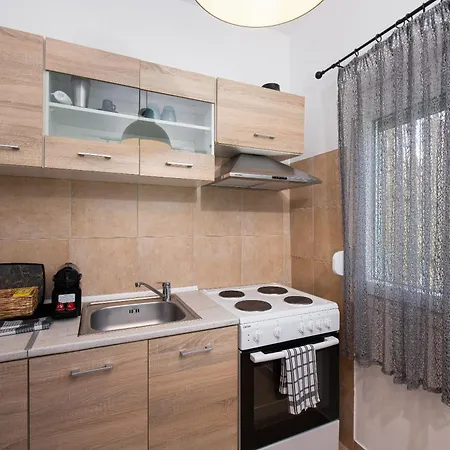 Rafaelo Pool Side Vakantiehuis