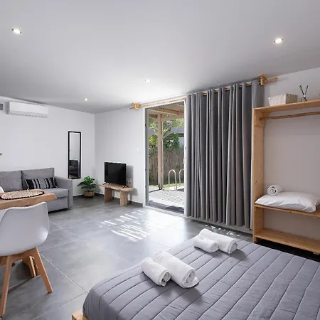 Dom wakacyjny Rafaelo Pool Side *