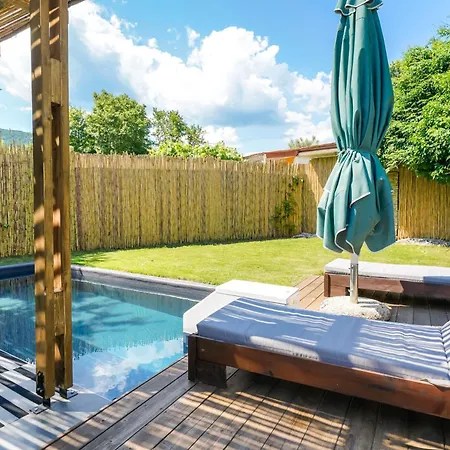 Vakantiehuis Rafaelo Pool Side