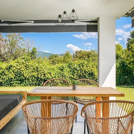 Dom wakacyjny Rafaelo Pool Side *