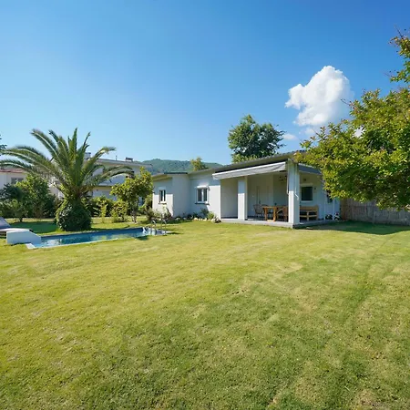 Vakantiehuis Rafaelo Pool Side