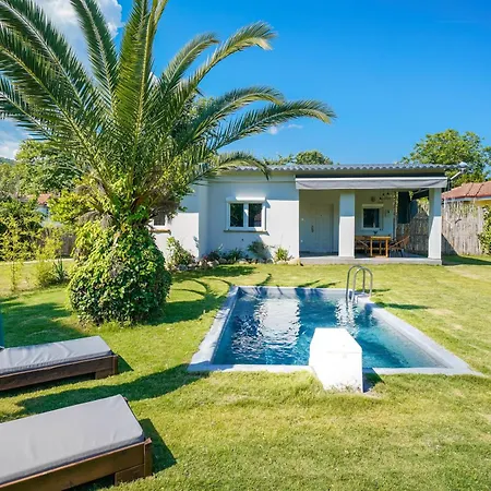 Vakantiehuis Rafaelo Pool Side Olympiada