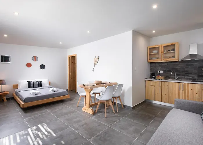 Rafaelo Pool Side 度假居