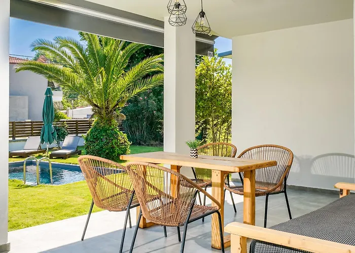 Rafaelo Pool Side * 奥林匹亚达