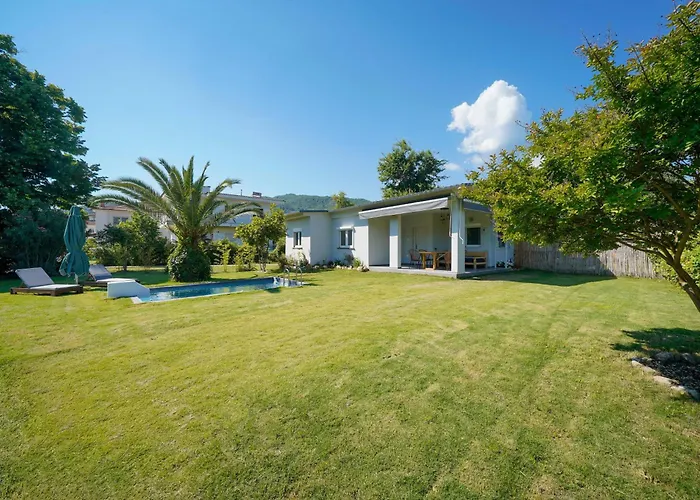 度假居 Rafaelo Pool Side