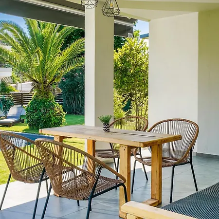 Tatil Evi Rafaelo Pool Side